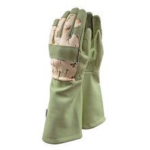 Load image into Gallery viewer, Town &amp; Country Dragonfly Gauntlet Gloves - Green
