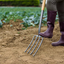 Load image into Gallery viewer, Kent &amp; Stowe Digging Fork - Carbon Steel
